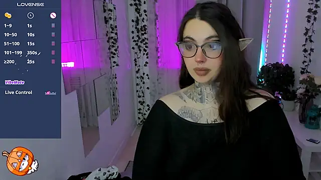 Dixi_Pixi_'s cam snapshot