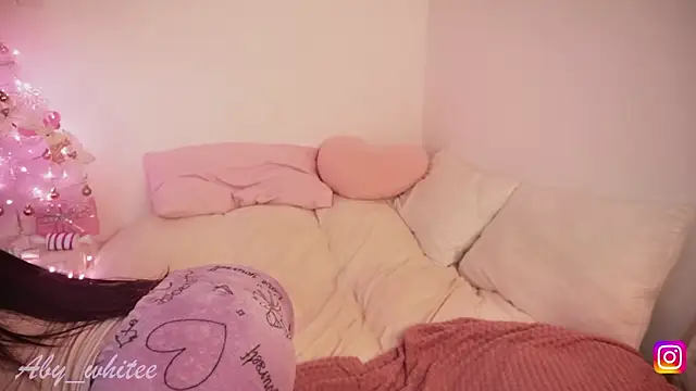 AbyWhitee's cam snapshot