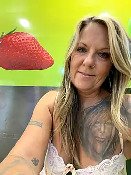 RubyInk's cam snapshot