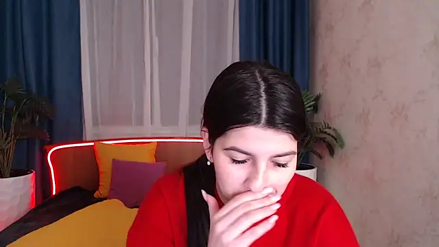 KisaModel's cam snapshot