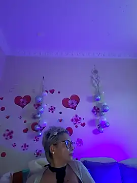 BellaBellaHot's cam snapshot