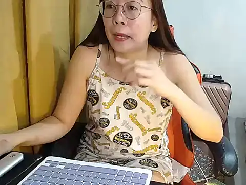 crizzybel's cam snapshot