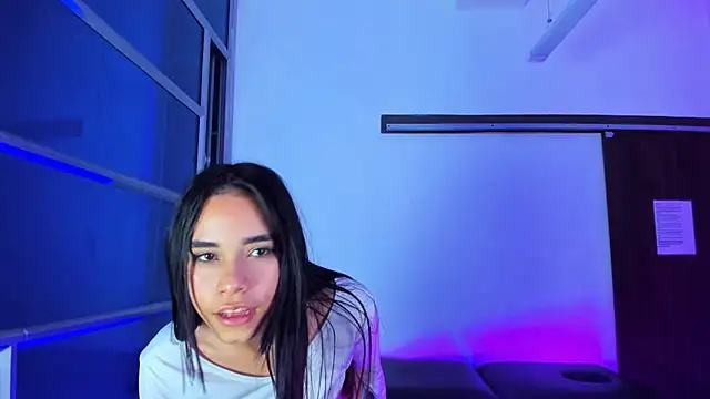 Jasmin_Skinny's cam snapshot