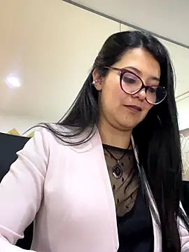 TAMARALEWISMD's cam snapshot