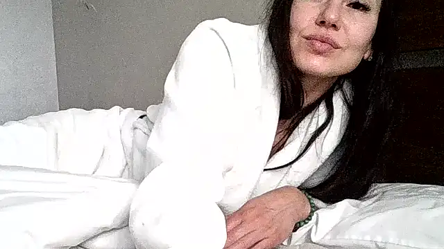 JulianaGold1's cam snapshot