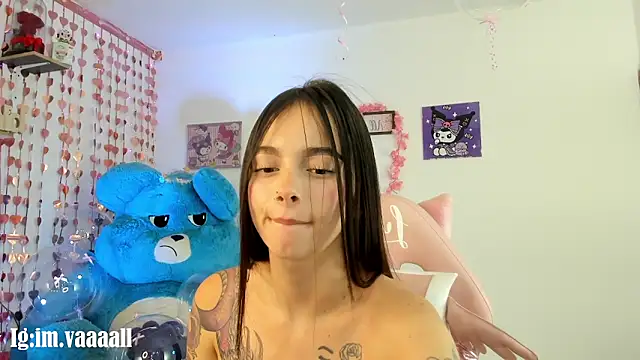 lucyy_tay's cam snapshot