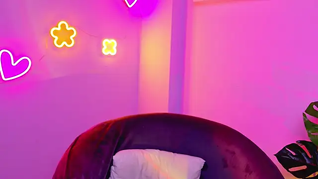 CutiepieCeline's cam snapshot