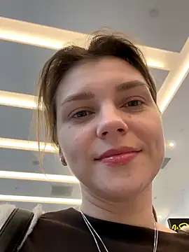 ValenciaShock live sex cam