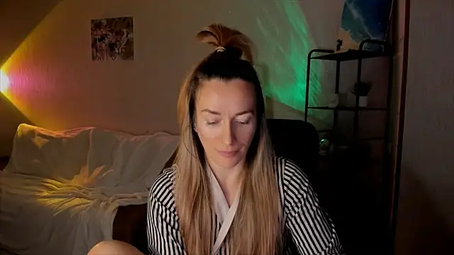 RebeccaMartinez's cam snapshot