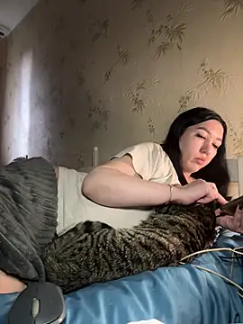 Naughtbaby_2025's cam snapshot