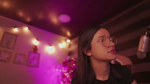 Lana_Dreams_'s cam snapshot