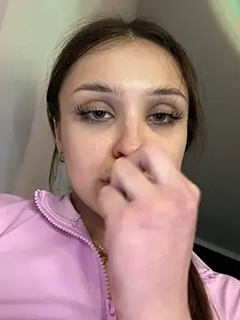 ErikaMuse's cam snapshot