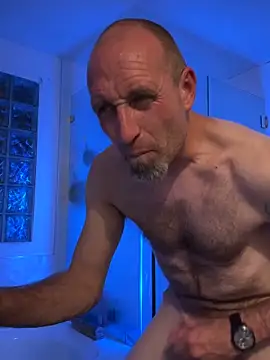 El_Gizmo's cam snapshot