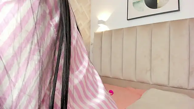 Anniie_Queen's cam snapshot