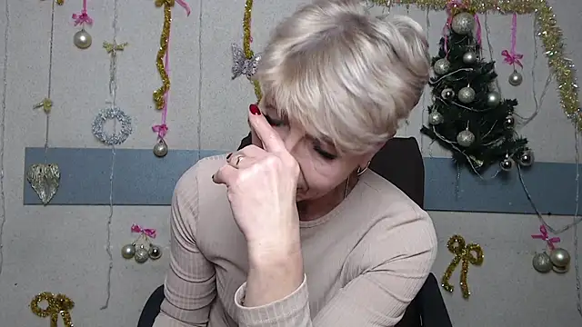 EllaBonito's cam snapshot