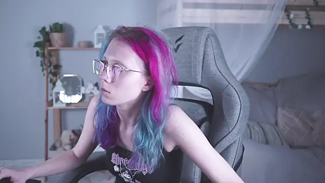 SakuraBliss's cam snapshot