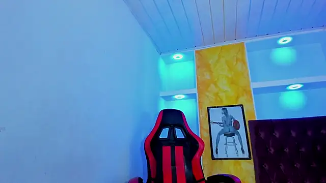 Raven_Rouge_'s cam snapshot