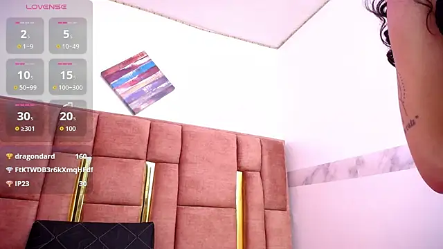 XBODTRIIPX's cam snapshot