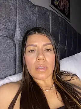 martina_contreras's cam snapshot