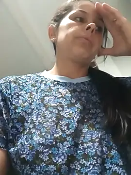 MayaGirls92's web cam