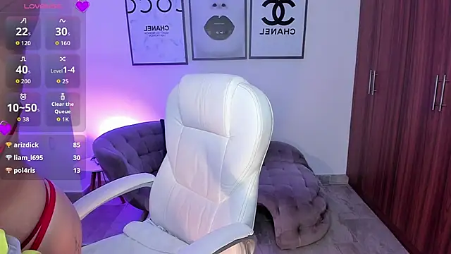 dafne_hills's cam snapshot