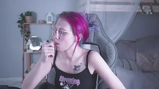 SakuraBliss's cam snapshot