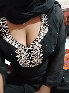 Itz_Mayra_'s cam snapshot