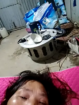 bella-la's cam snapshot