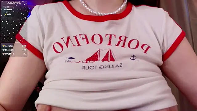 Mila_Strawberry's cam snapshot