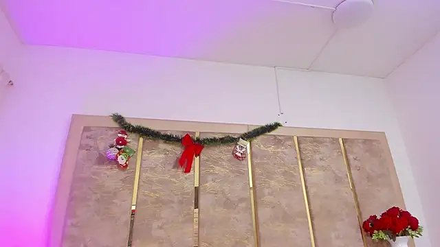 NalaRoux's cam snapshot