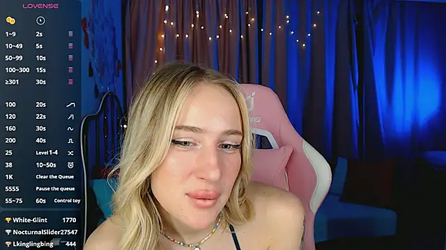 Cassie_Scott's cam snapshot