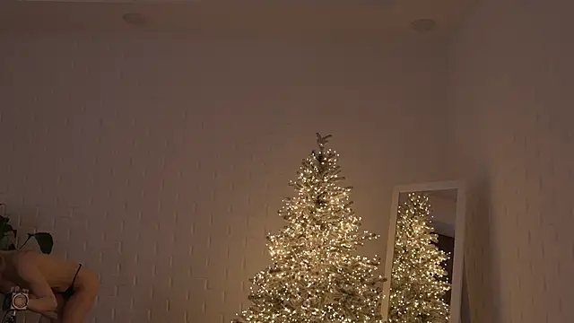 Faster_maci's cam snapshot