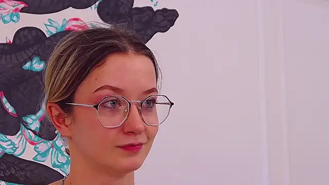 MaeLili's cam snapshot