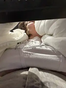 KateBurlesk's cam snapshot