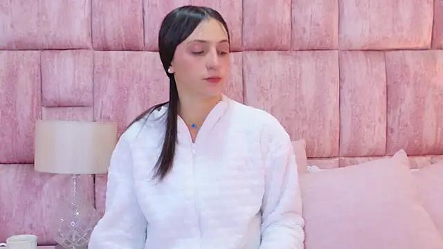 MarilynWild's cam snapshot