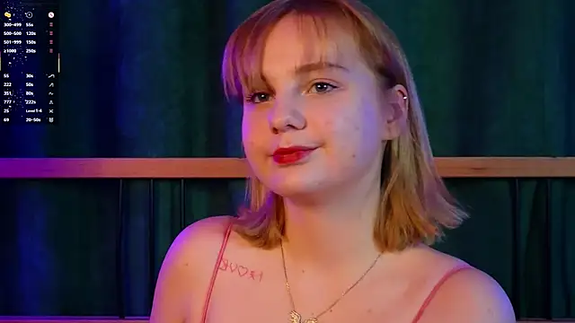 AsiaBritney's cam snapshot