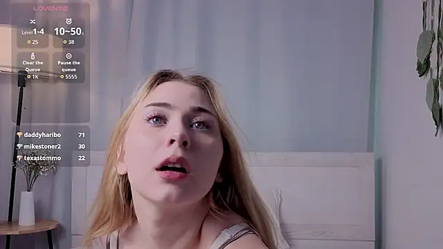 kaity_berry's cam snapshot