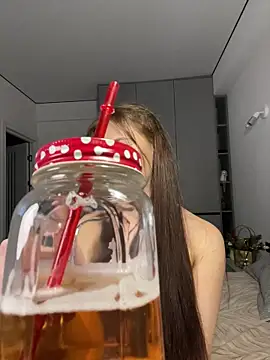 CurlyLara live sex cam