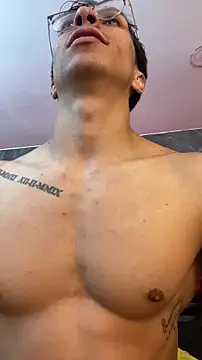 ApoloCruz live sex cam