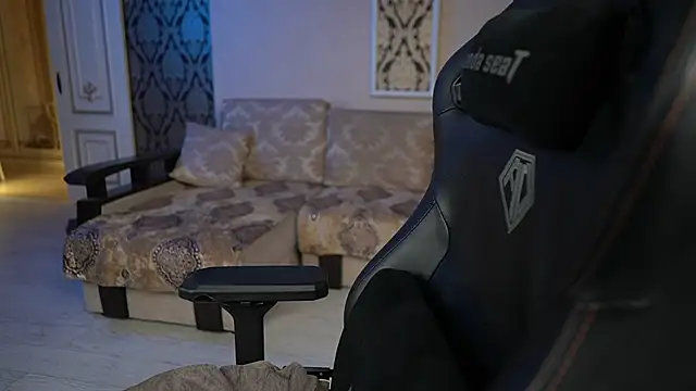 mike0xx live sex cam