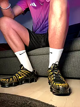 nikeaddicted2's cam snapshot