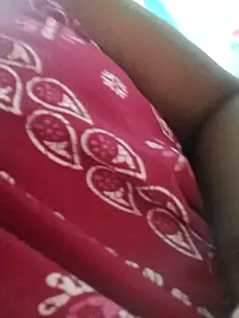 Hotty-rosni's cam snapshot