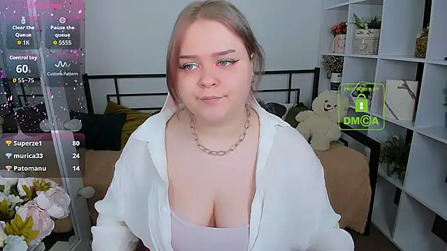 Erica__Alta's cam snapshot