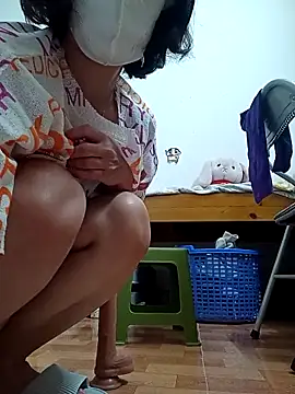 July-Asian's cam snapshot