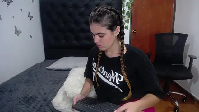 isabel_09's cam snapshot