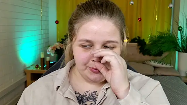 SladaDell's cam snapshot