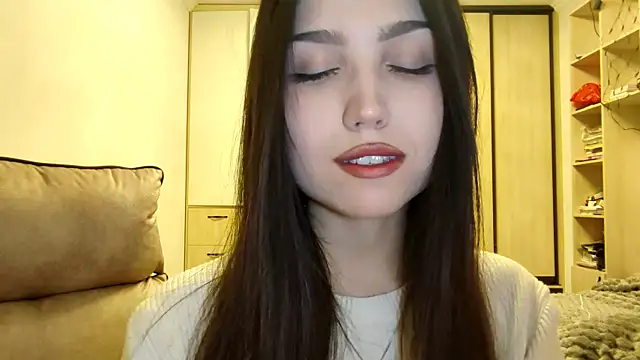 Qwami_Amie's cam snapshot