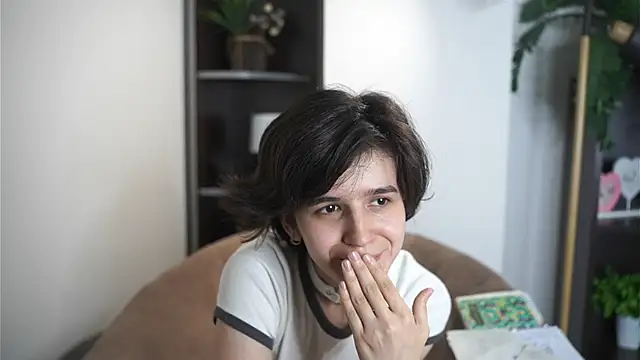 TriciaDuka's cam snapshot