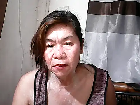 Hottestsexxy_Elynnn's cam snapshot