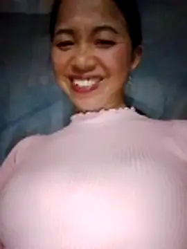 TRIEUTRIEU20's cam snapshot